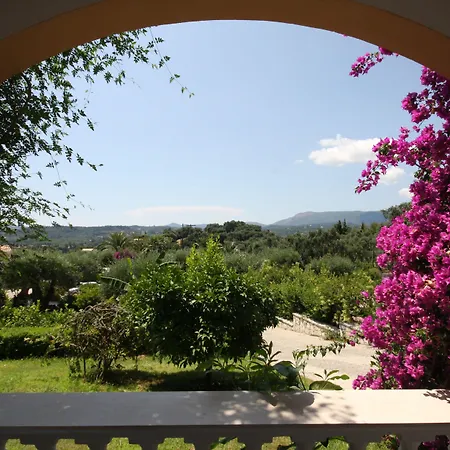 Nefeli 3* Kommeno (Corfu)