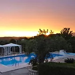 Nefeli Hotel