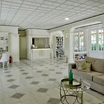 Hotel Nefeli