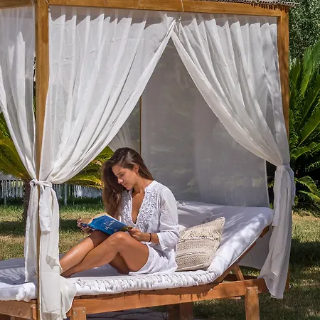 Nefeli Otel