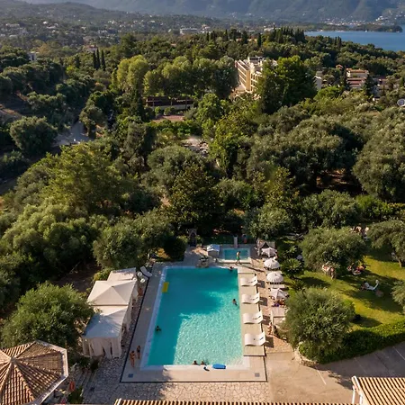 Nefeli Otel Kommeno (Corfu)