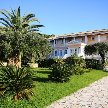 Nefeli Hotel 3*