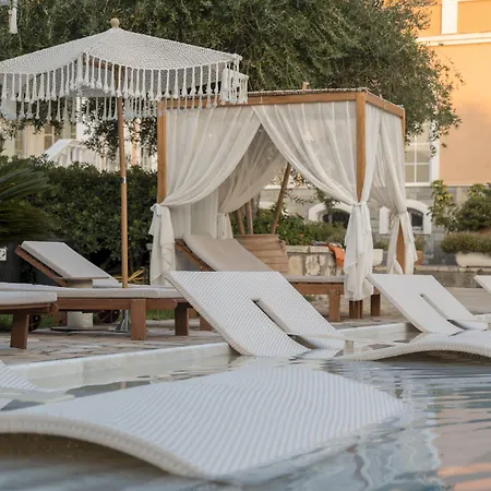 Nefeli Otel