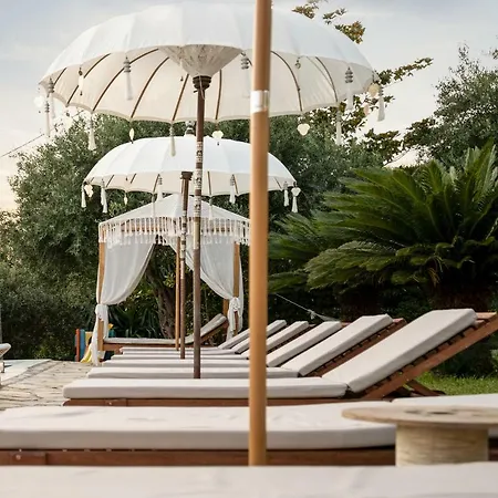 Nefeli Kommeno (Corfu)